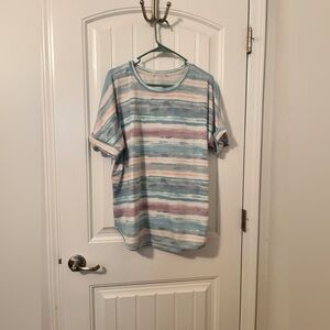 Short sleeve, pastel colors, pink and blue purple size 2X